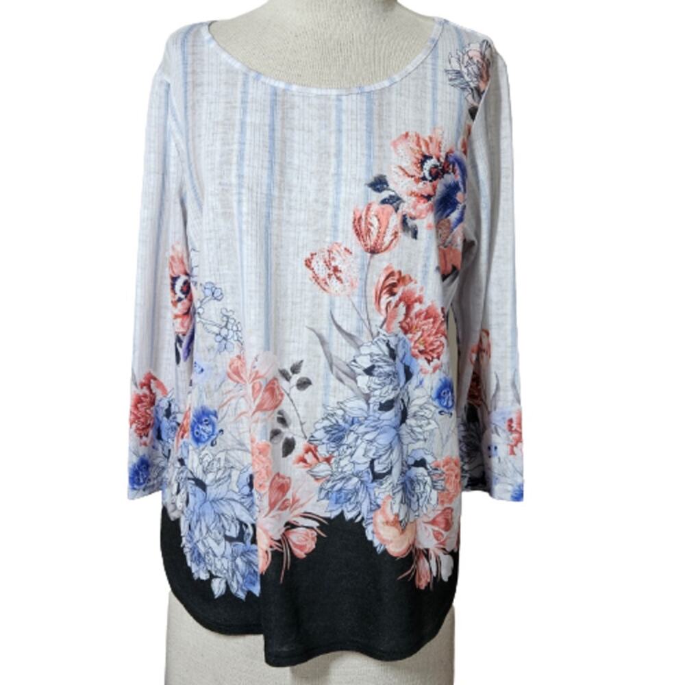 Gray Floral Studded Accent Blouse Size Large New with Tags